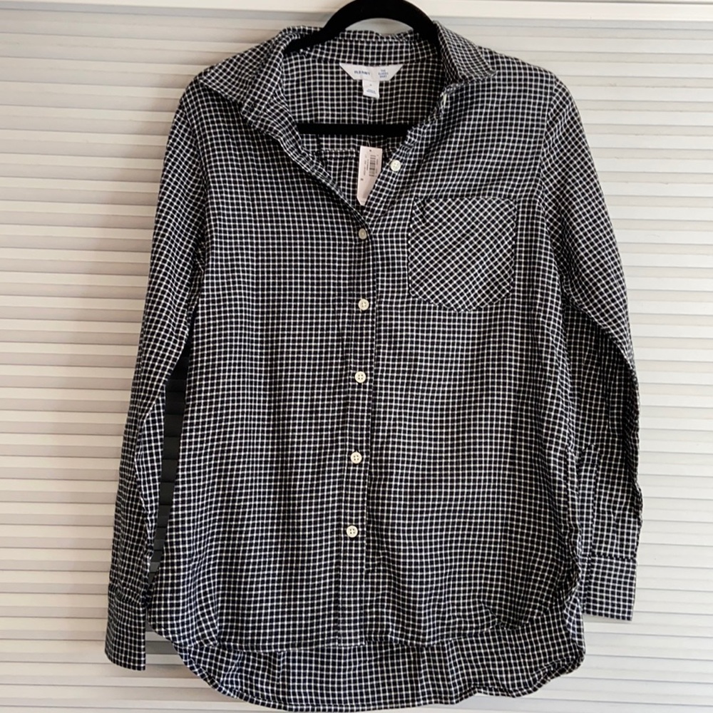 *NWT* Old Navy “The Classic Shirt”